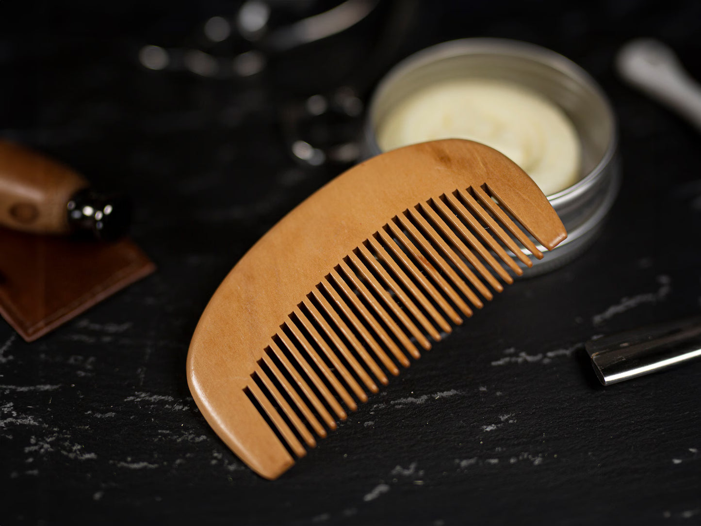 Peigne à barbe personnalisé en bois naturel