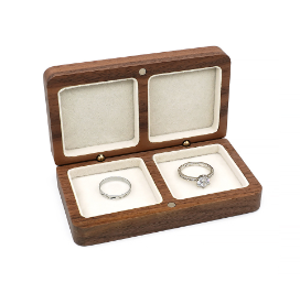 écrin carré bois naturel noyer