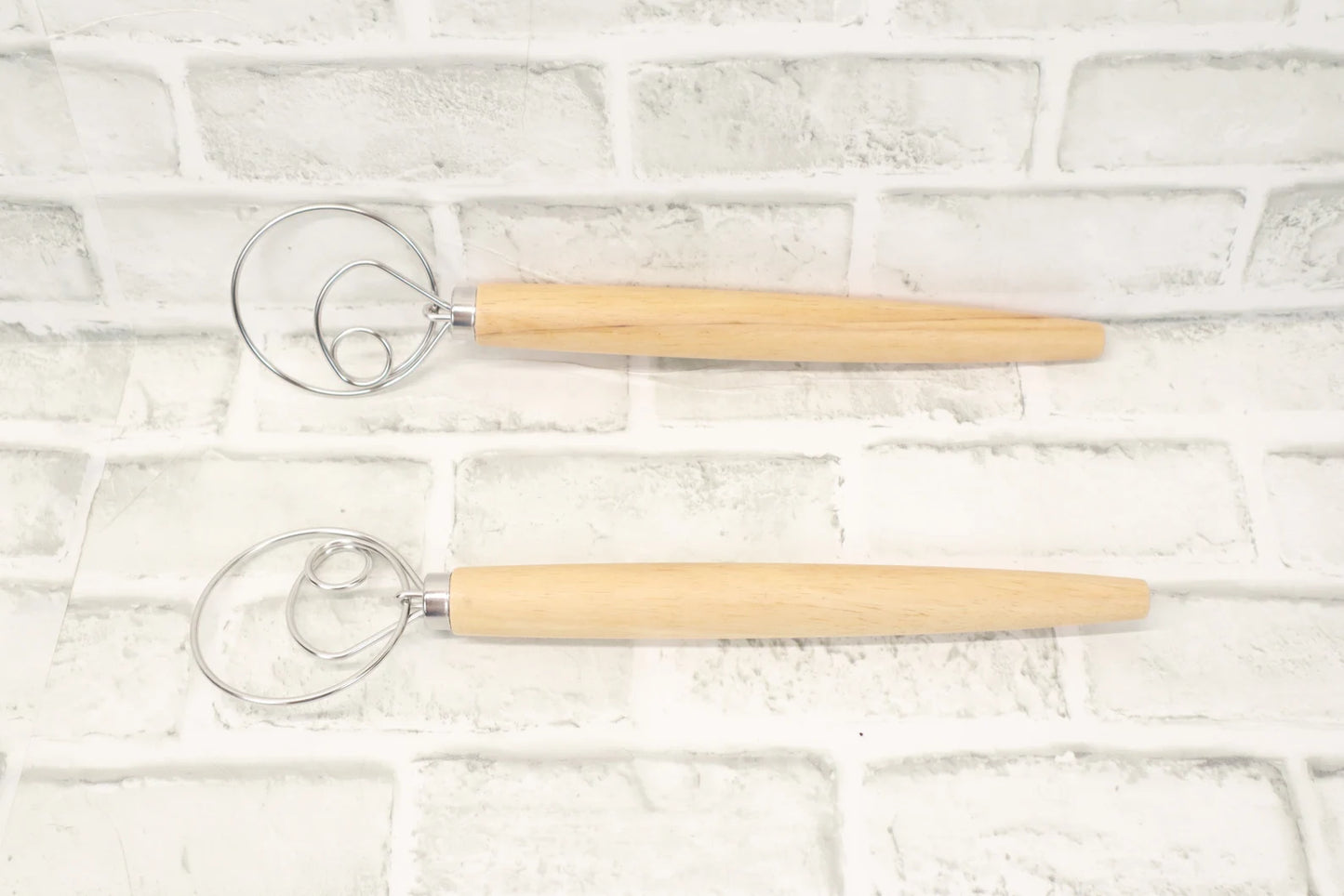 outil pétrissage pâte pain inox et bois