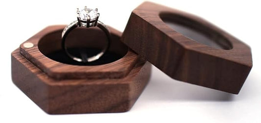 Boîte à bagues en bois massif