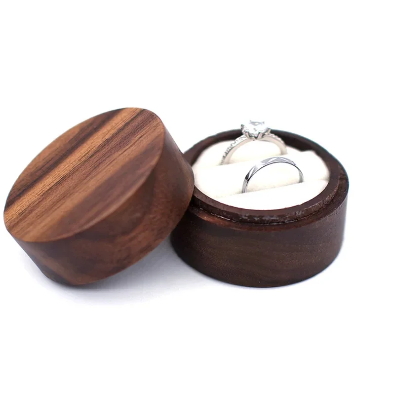 Boîte à bagues ronde en bois avec coussin en velours blanc à deux fentes