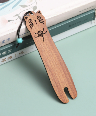 Marque-page en bois personnalisé chat gravé