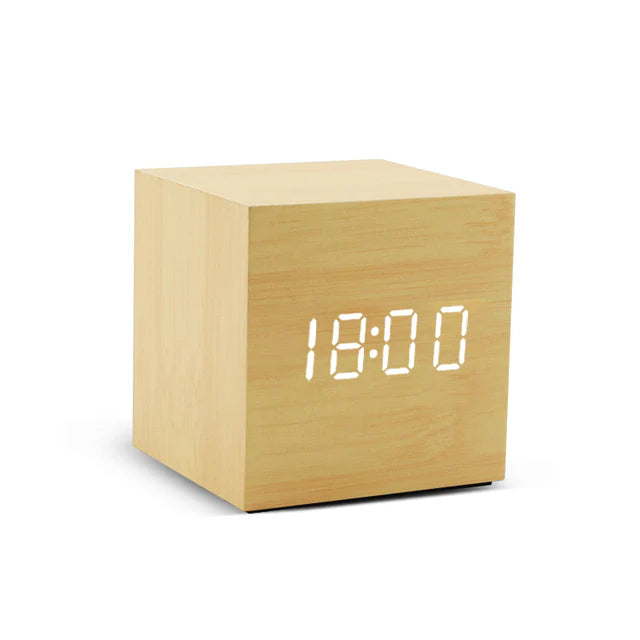 horloge LED en bois moderne