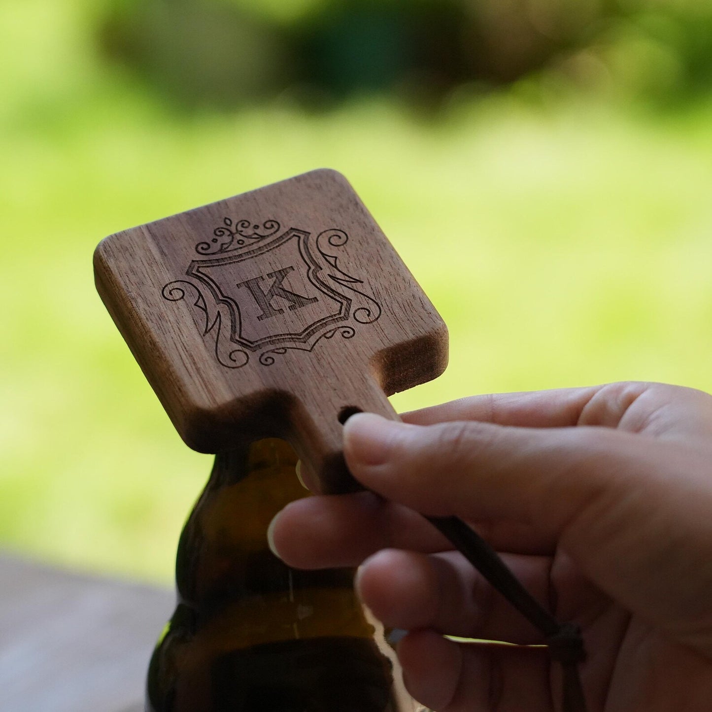 Décapsuleur Magnétique en Bois Personnalisé