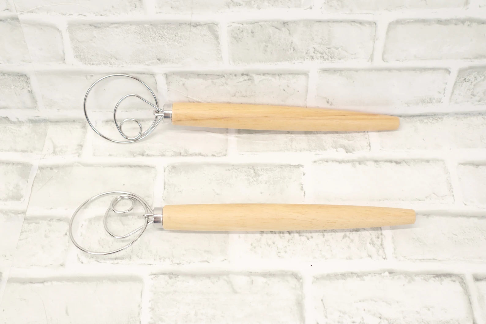 outil pétrissage pâte pain inox et bois