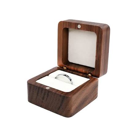 petite boîte bague velours clair