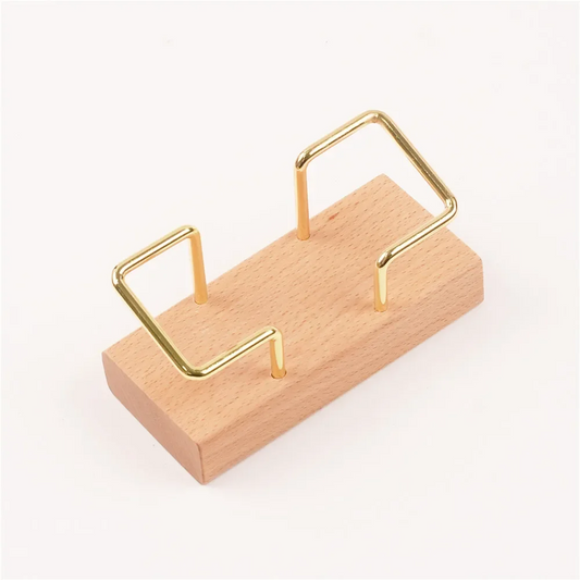 porte-cartes en bois et métal doré